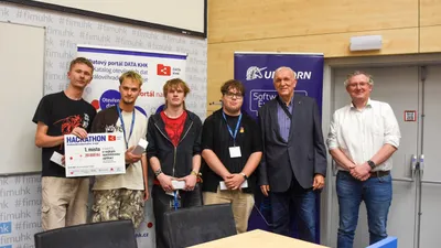 Krajský Hackathon ovládli studenti s analytickou aplikací KAM